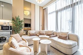 Superhost Modern 1BR in Azizi Riviera