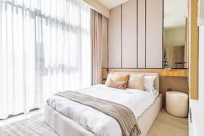 Superhost Modern 1BR in Azizi Riviera