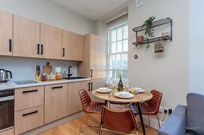2bed 2bath Apartment Beneath Edinburgh Castle
