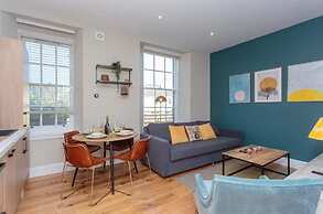 2bed 2bath Apartment Beneath Edinburgh Castle