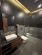 THE SOLO HOUSE