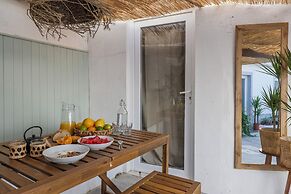 Salt & Sea Ericeira Boho Stay