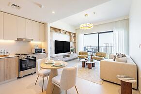 Superhost - 1BR Apartment, Balcony, Pool & Gym , Dubai Hills