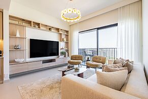 Superhost - 1BR Apartment, Balcony, Pool & Gym , Dubai Hills