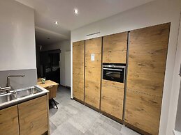 Modern Apartment in a Prime Location!