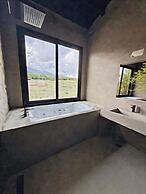 Om Ifinity Lodge