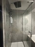 A Discreet & Elegant Play Space for Couples