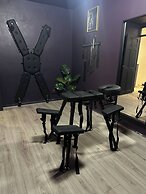 A Discreet & Elegant Play Space for Couples