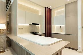 High-End 1BR - Private Pool & Views