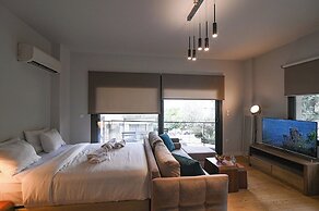 Nueva Upscale by Neuvel