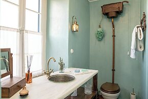 The 1813 Painter s House by Neuvel