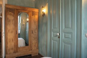 The 1813 Painter s House by Neuvel