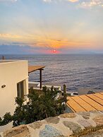 Sunrise Stone Villa With Jacuzzi