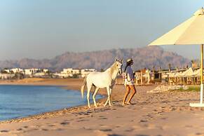 Rixos Premium Magawish Bay View