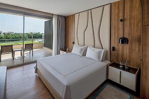 Rixos Premium Magawish Bay View