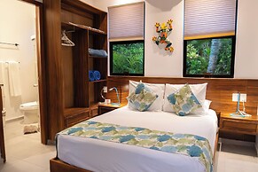 Casa Playa Maya