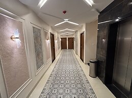 Hotel Trinetra Inn