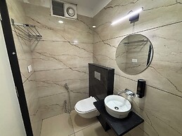 Hotel Trinetra Inn