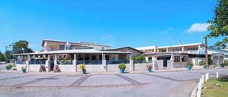 Carambola Boutique Studios