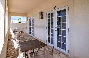Carambola Boutique Studios