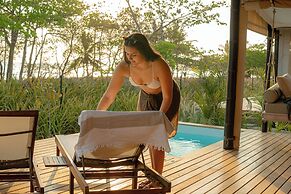 Amarena Canvas Beach Hotel