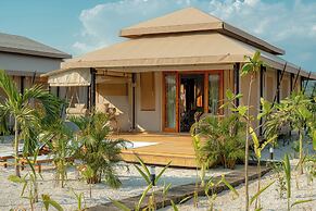Amarena Canvas Beach Hotel