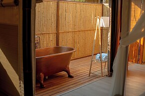 Amarena Canvas Beach Hotel