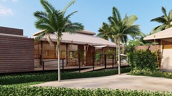 Amarena Canvas Beach Hotel
