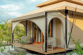 Amarena Canvas Beach Hotel