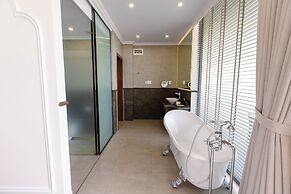 Polaris Resort & Spa