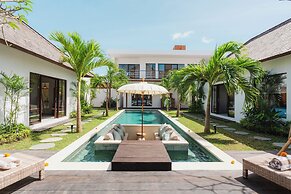 Villa Oomi by Alfred in Bali
