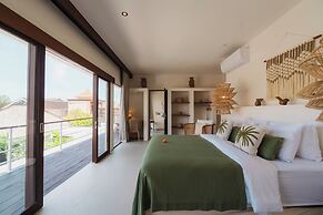 Villa Oomi by Alfred in Bali