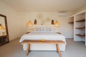 Villa Oomi by Alfred in Bali