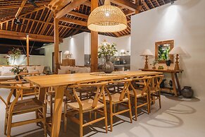 Villa Oomi by Alfred in Bali