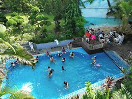 Luong Son Retreat