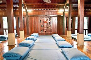 Luong Son Retreat