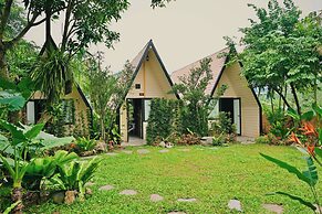 Luong Son Retreat