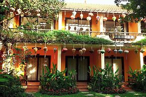 Luong Son Retreat