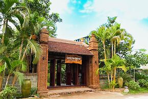 Luong Son Retreat