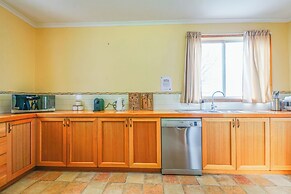 StayAU Riverfront Paradise Pet friendly