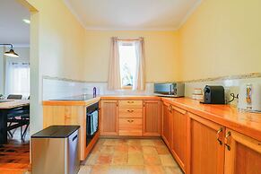 StayAU Riverfront Paradise Pet friendly