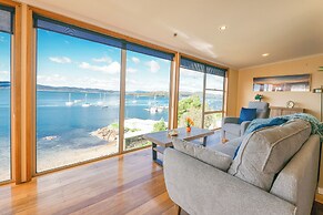 StayAU Riverfront Paradise Pet friendly