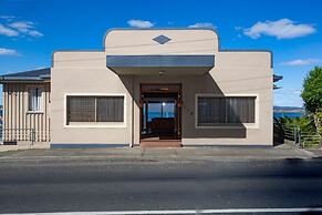 StayAU Riverfront Paradise Pet friendly