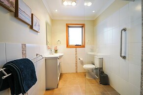 StayAU Riverfront Paradise Pet friendly
