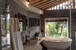 SUSI SPA Villa