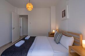 Blossom 1-BR Apt. & Balcony in Larnaca
