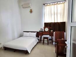 Top Hill Halong Homestay