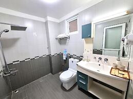 Top Hill Halong Homestay