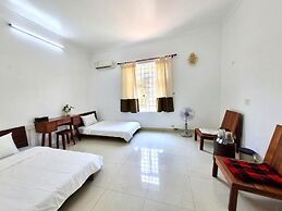 Top Hill Halong Homestay