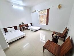 Top Hill Halong Homestay